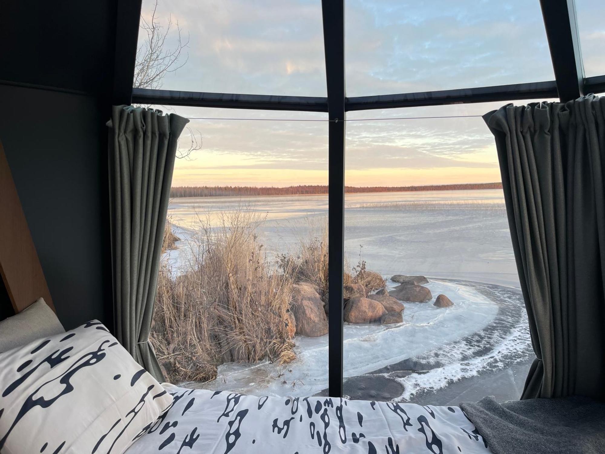 Vikajaervi Lake View Experience Igloos Rovaniemi Exterior foto